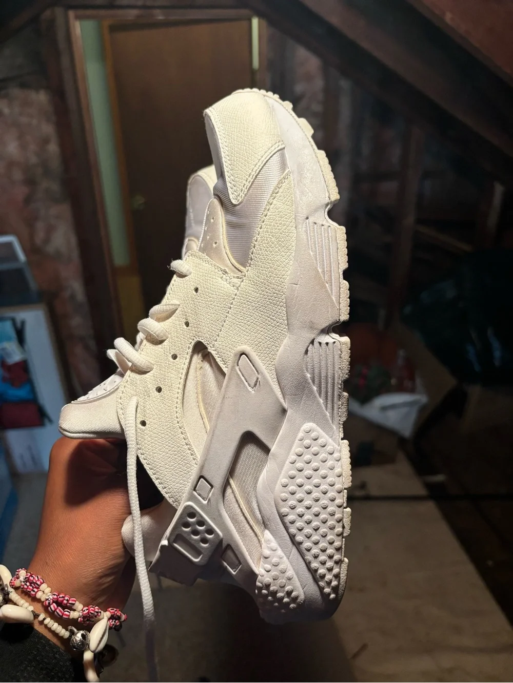 Nike Women's huarache Athletic Sneakers